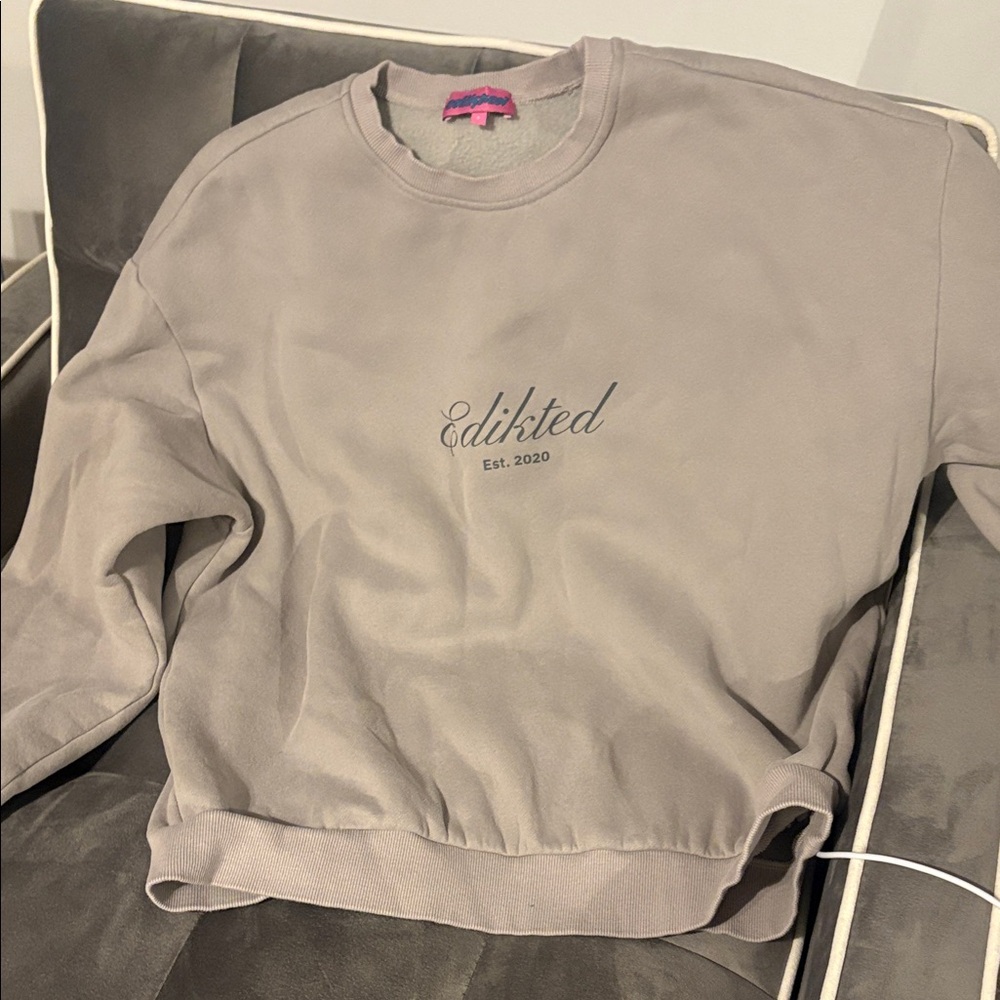 Edikted Gray Sweatershirt